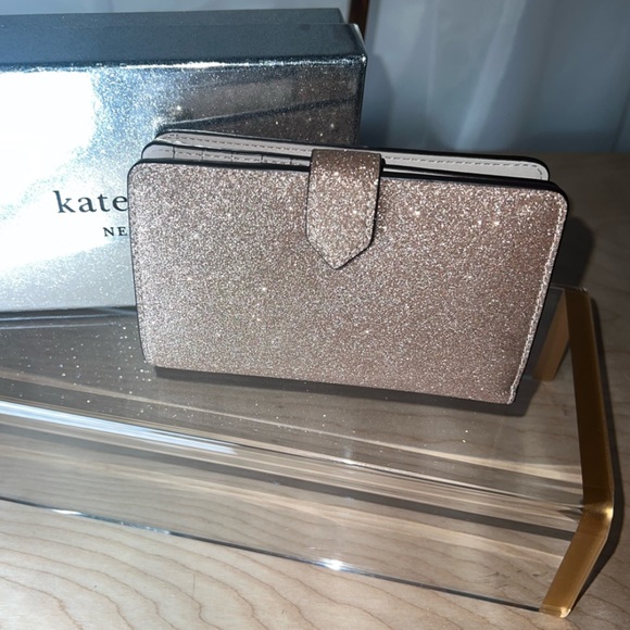 kate spade Handbags - Kate spade shimmy  boxed medium rose gold compact bifold wallet NWT